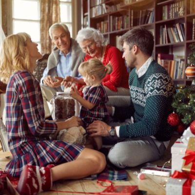 Saskia Dürr-Familien unter dem Weihnachtsbaum